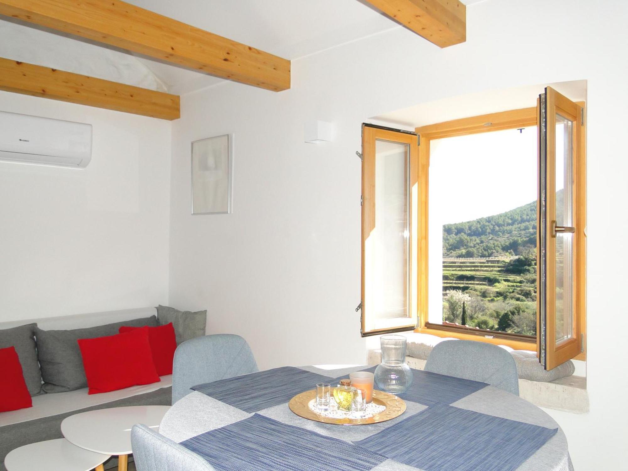 Heritage Apartments Kyra & Fox In Pitve, Hvar Экстерьер фото