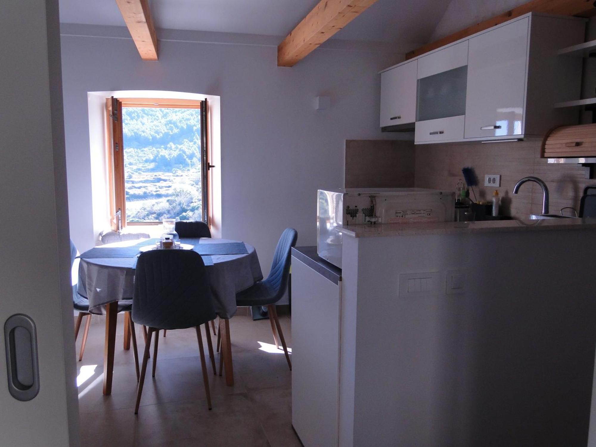 Heritage Apartments Kyra & Fox In Pitve, Hvar Экстерьер фото
